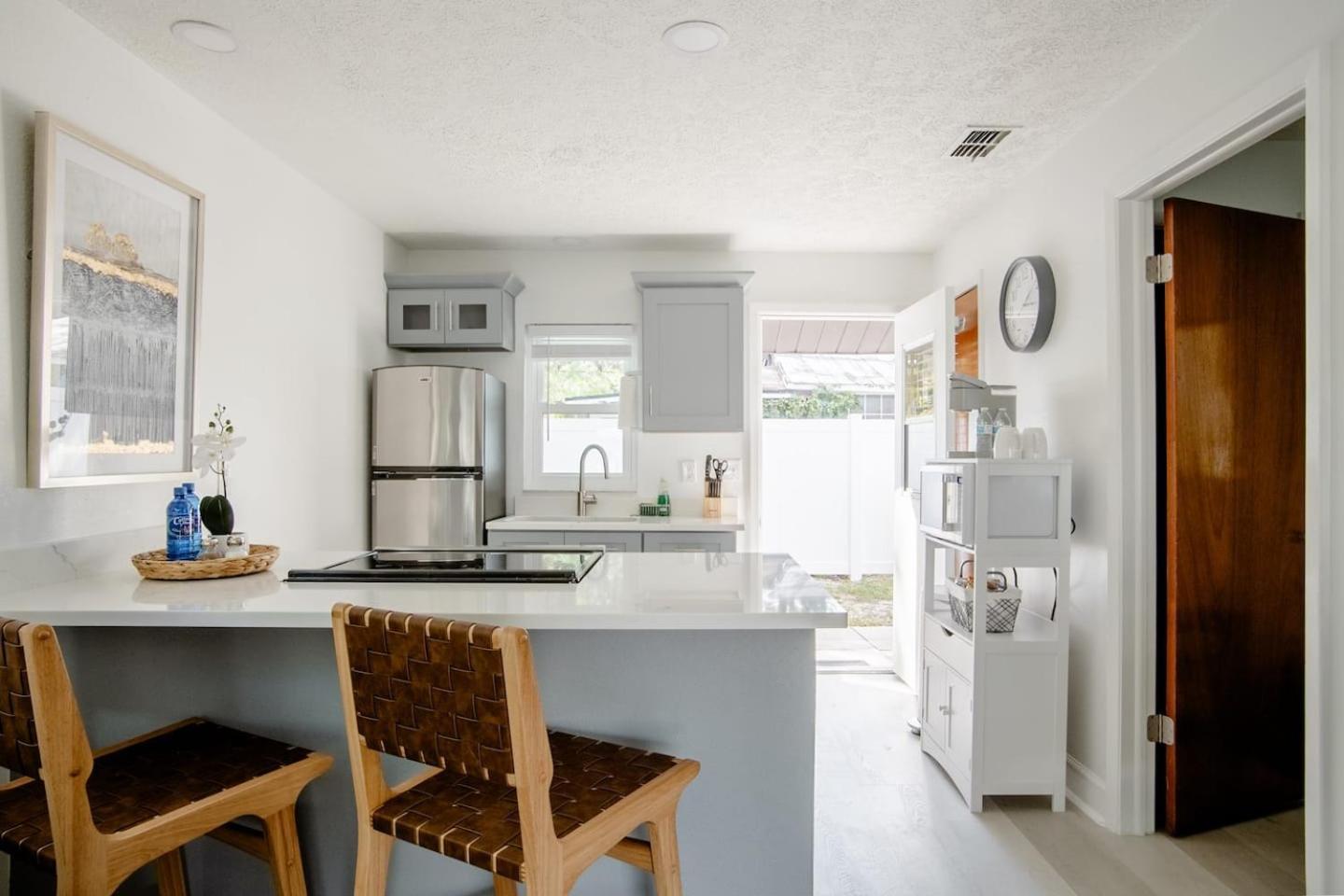 Walk Everywhere! 1-Bedroom Gem In Downtown Hub New Port Richey Exterior foto